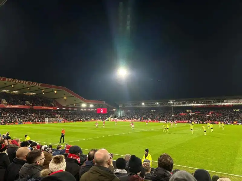 בריאן קלאף סטנד - בלוק R