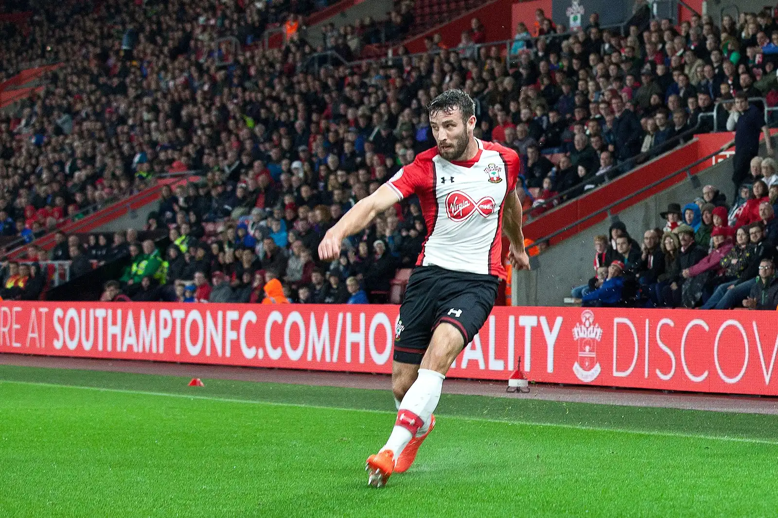 המדריך המלא למנוי Southampton FC ב-2026 background image