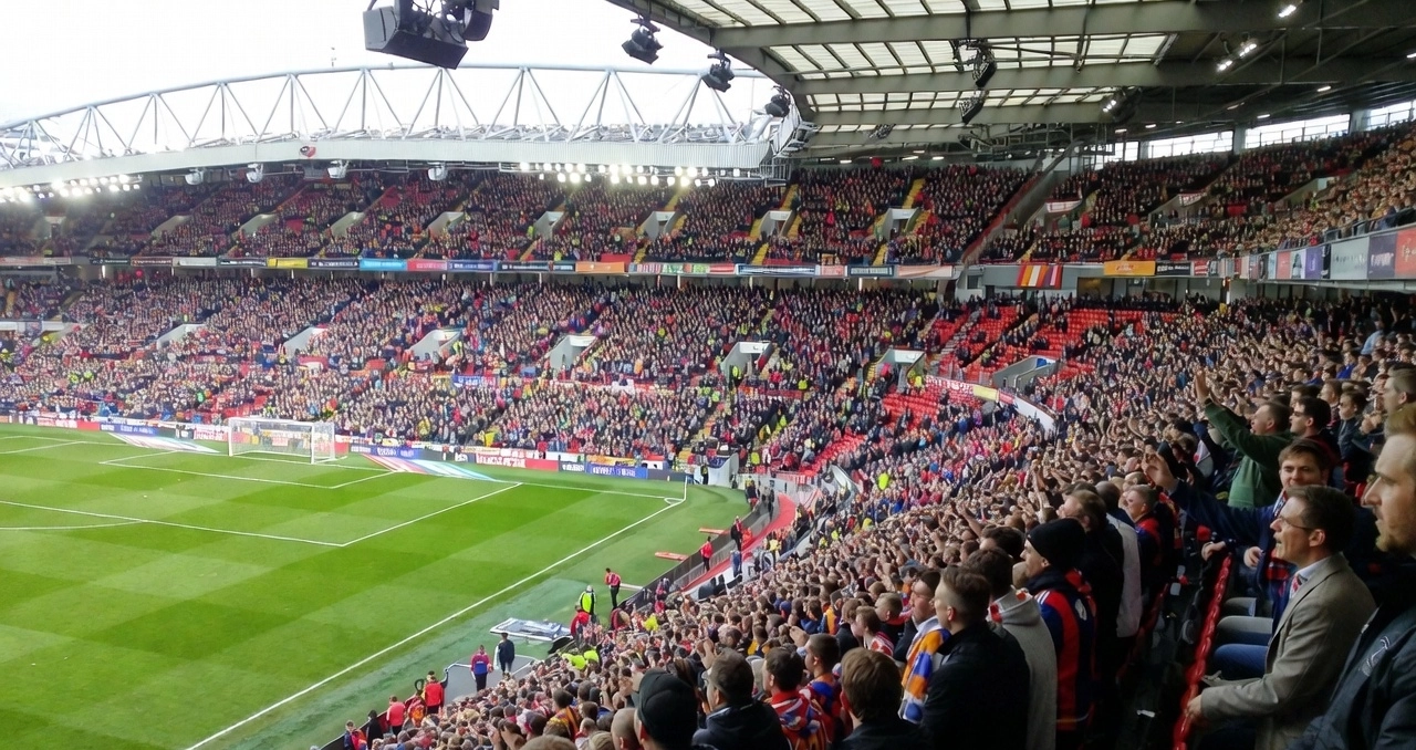 איך עובדות קטגוריות האצטדיונים של אופ״א ב-2025/26 background image